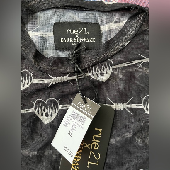 Trippy Redd Mesh Crop - Picture 2 of 2